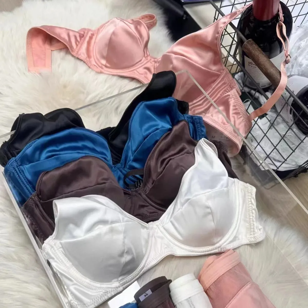Set reggiseno arricciato in raso intimo sottile e comodo seni grandi antitraccia mostrano piccoli slip lingerie push up