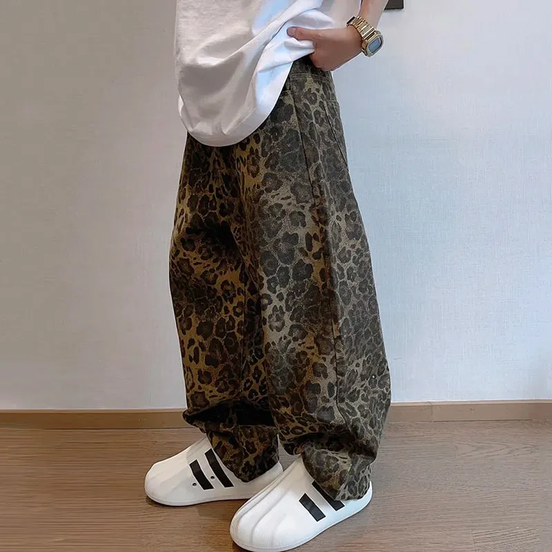 Men Loose Wide Leg Leopard Graphic Jeans Male Classic American Vintage Denim Pants Youth Popular Daily Streetwear Denim Trousers — image 4