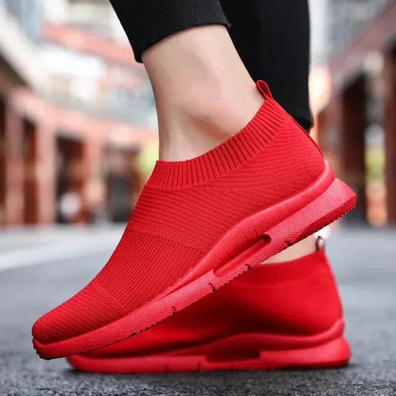 Men's Sneakers Breathable Loafers Outdoor Soft Sole Flats Mesh Men Running Shoes Lightweight Slip on Casual Shoes Tenis Hombres