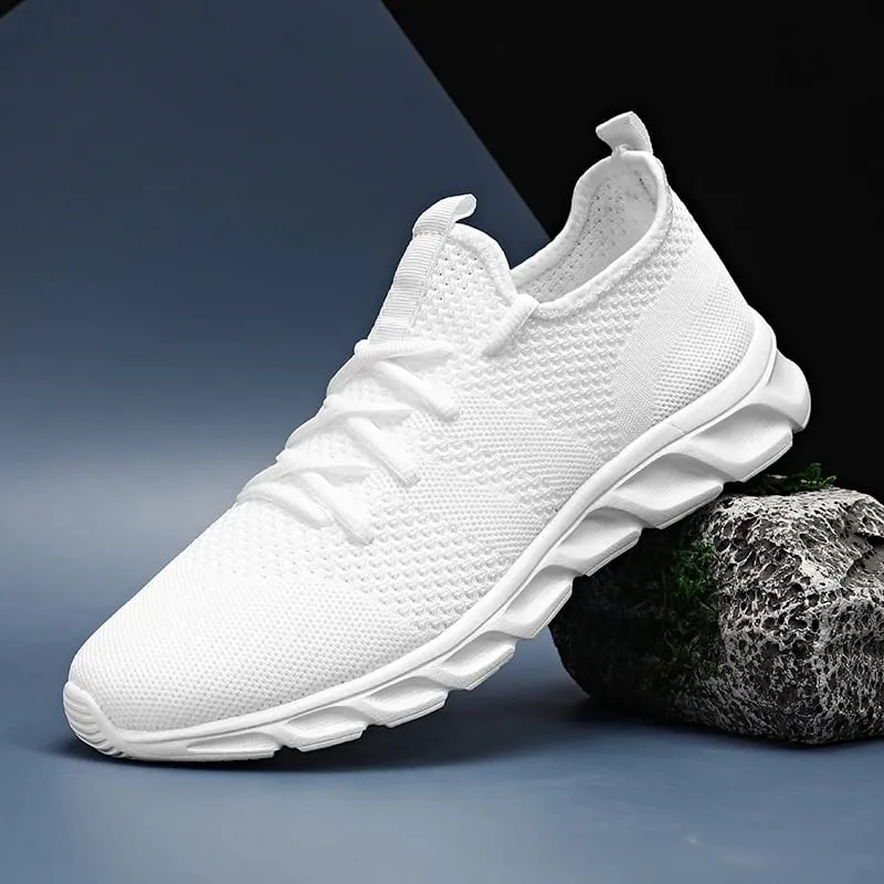 Men's casual sports shoes breathable summer light Soft sole comfort outdoor running shoes fashion student mesh plus size sneaker — image 2
