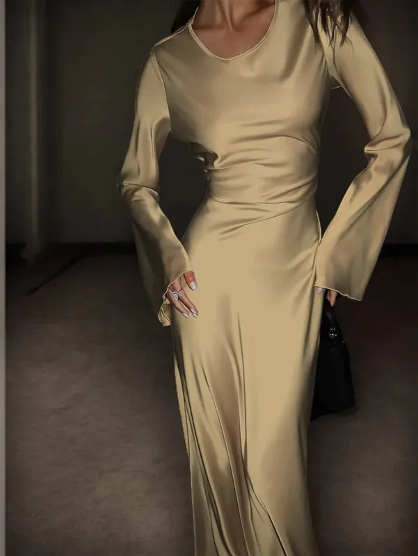 Abito lungo da donna in raso su misura con corsetto in vita, scollo rotondo classico e abito da sera di lusso con maniche svasate drammatiche — image 7