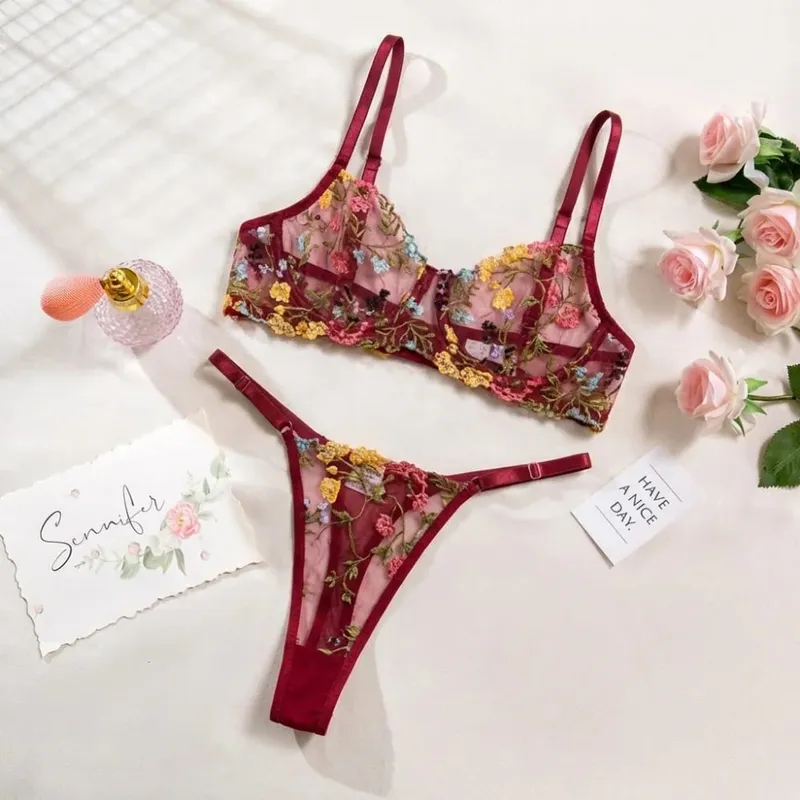 2-Piece بوهيميا الأزهار مجموعة الملابس الداخلية التطريز تنوعا الملابس الداخلية العشير Underwire رفع شير البرازيلي اللباس الداخلي مجموعة لسيدة فتاة