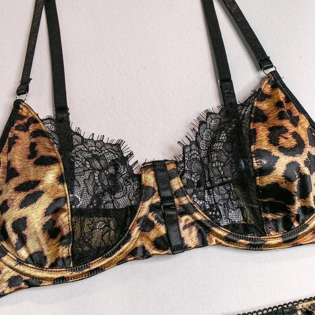 Sexy Wild Leopard Printed Lace Patchwork Lingerie Set Women Comfortable Three Piece Bra and Panty Set Female Exotic Apparel Suit — image 4