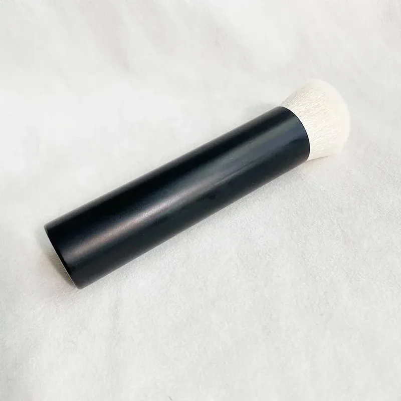 No.1 Slanted Vanish Foundation Cream Contour Sculpting Seamlessly Blend Makeup Brush Tools — image 5