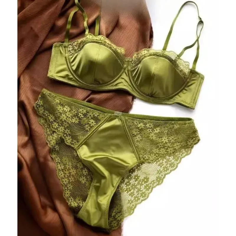 Europäisch-amerikanisches sexy Satin-Halbschalen-Unterwäscheset mit bequemer oberer Stützung, dünn, mit glänzendem Stahlring und grünem Spitzenrand — image 3