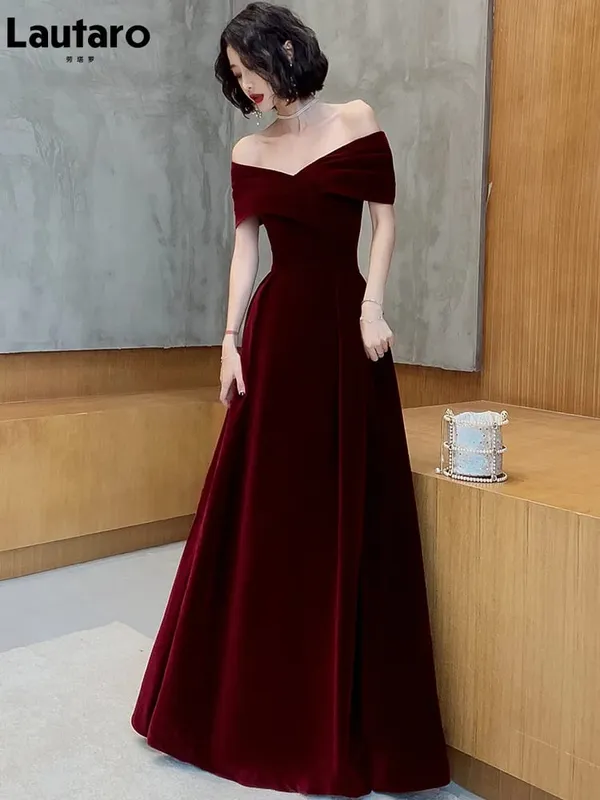 Lautaro Primavera Lungo Lusso Elegante Vino Rosso Morbido Velluto Abiti da Sposa per Feste da Sera per Donna 2022 Abito Maxi con Spalle Scoperte