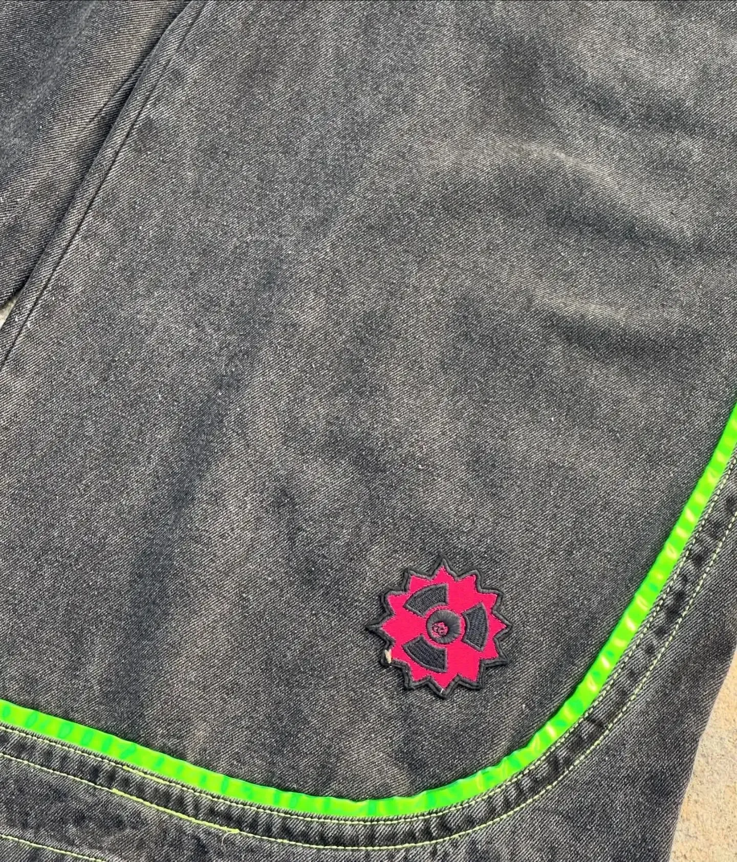 Vintage Men Jeans Gothic High Waist Wide Trouser Harajuku Vapor95 Denim Pants Embroidered Baggy Jeans Streetwear Y2K Jeans