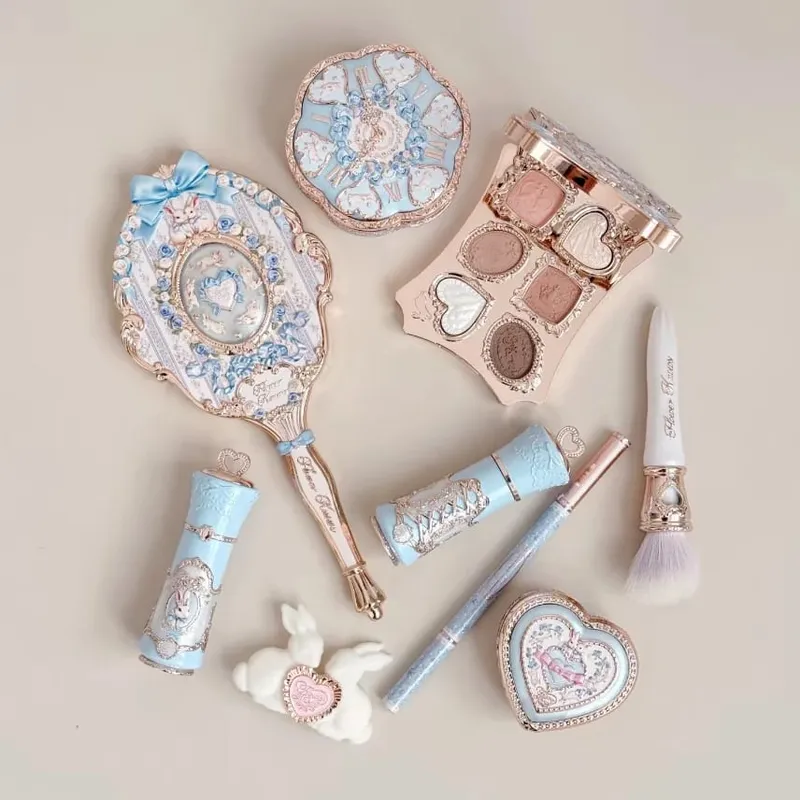 Flower Knows Makeup Set Box Full Swan Bear Garden Collection Embossed Blush Shine Lipstick Kit Foundation All in Maquiagem Kit