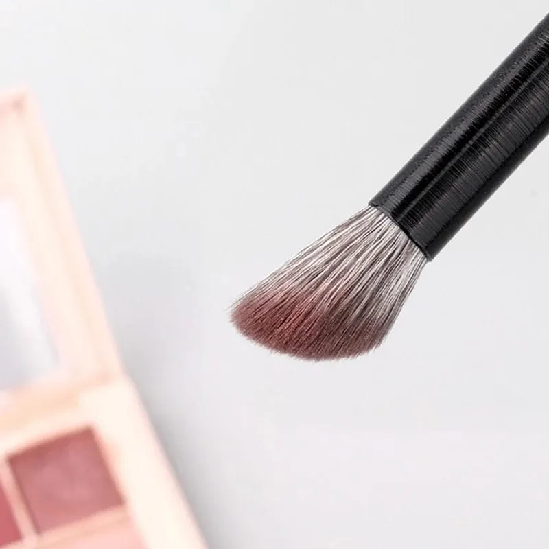 1 Pcs Nose Shadow Brush Angled Contour Makeup Brushes Eye Nose Silhouette Eyeshadow Cosmetic Concealer Brush Makeup Tools — image 5