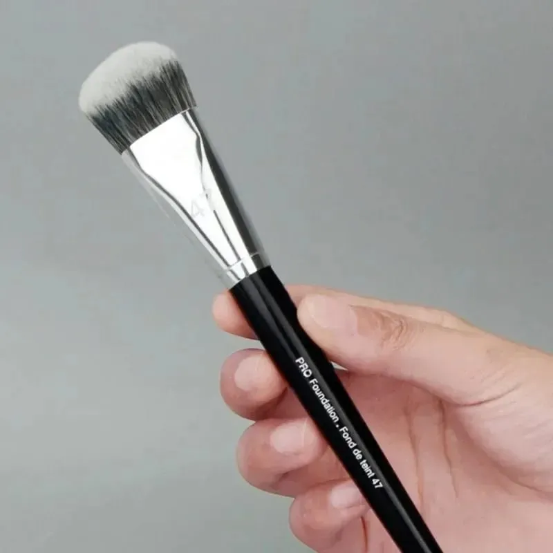 Women Face Base Makeup Beauty Tools Professional Foundation Brush 47 Broom Head Liquid Foundation Shadow Repairing Brushes — image 3