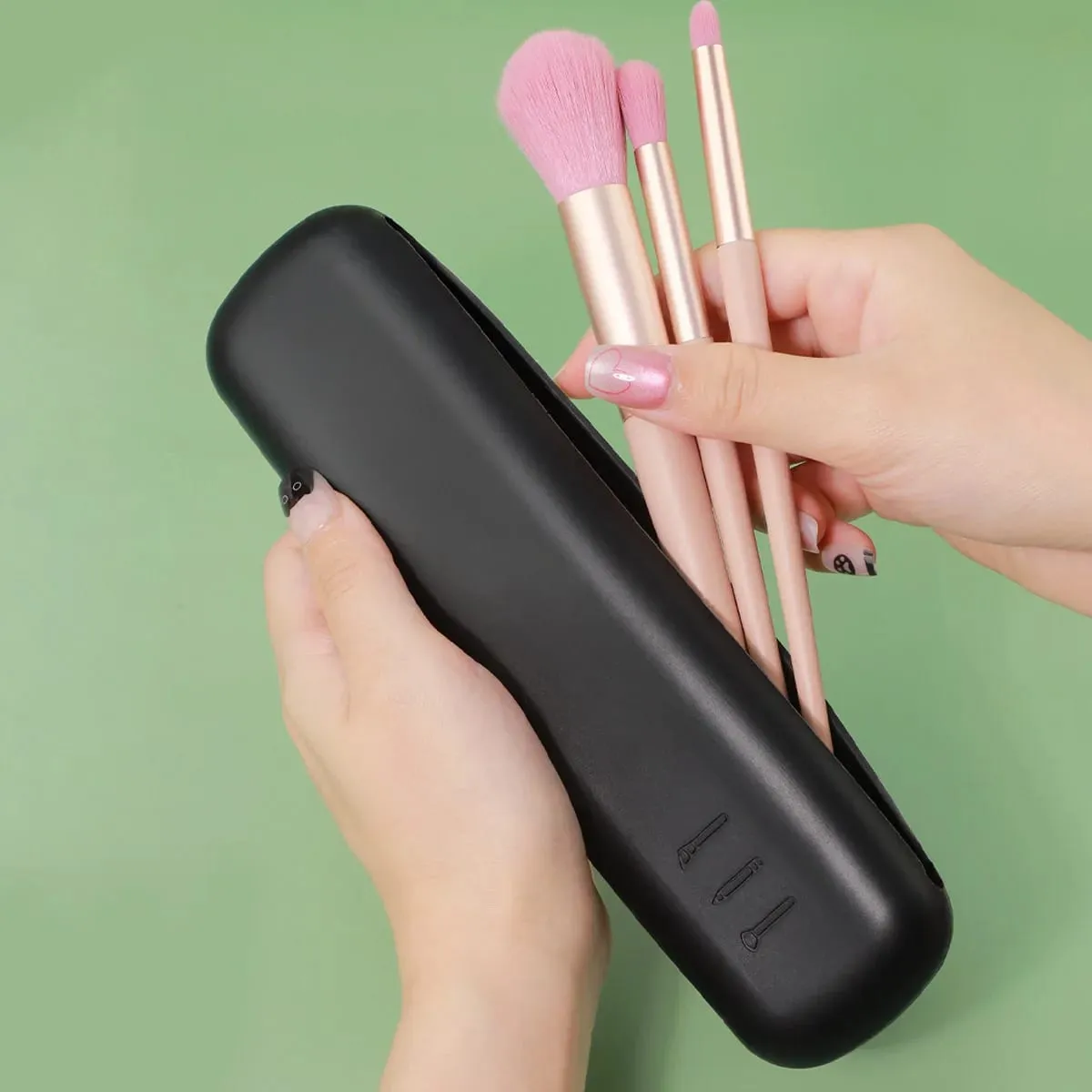 2PcsTravel Makeup Brush Holder Silicone Cosmetic Brushes Bag Makeup Sponge Case Portable Waterproof Makeup Tools for Women — image 5