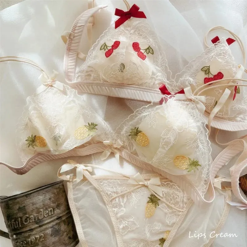 French Sexy Lace Embroidery Lingerie No Underwire Bra Set Cute Bow — image 2