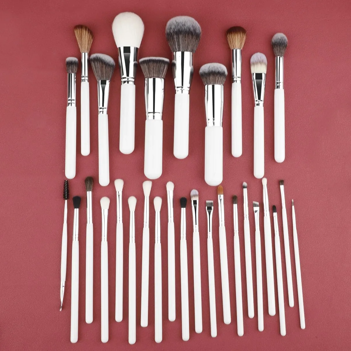 30 Pcs Makeup Brush Sets Professional Artists Using Angled Eye Contour Blending Brushes High Quality White Brush Custom — image 5