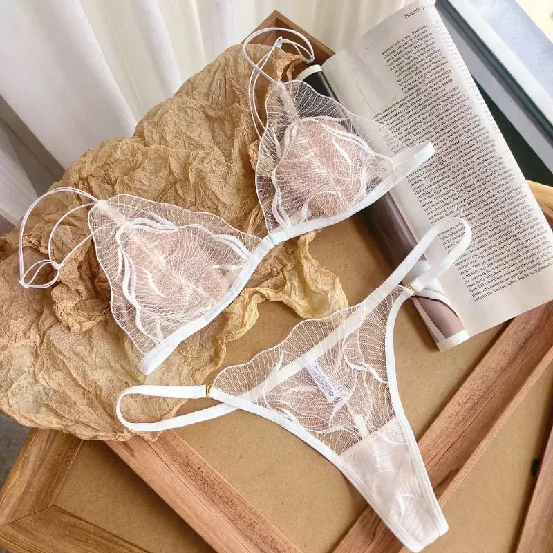 Set Bra Gesper Depan Perancis Ultra Nipis Musim Panas Bernafas Lace Pakaian Dalam Tanpa Belakang Keselesaan Lembut Desire Tulen Seluar Dalam Wanita — image 1