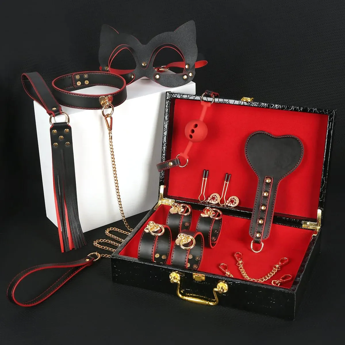 Slave Rollespilssæt Læderhåndjern Ankelmanchetter Ball Gag Mask Piskekrave Snor Sexlegetøj til kvinder Par BDSM Bondage Kit — image 6