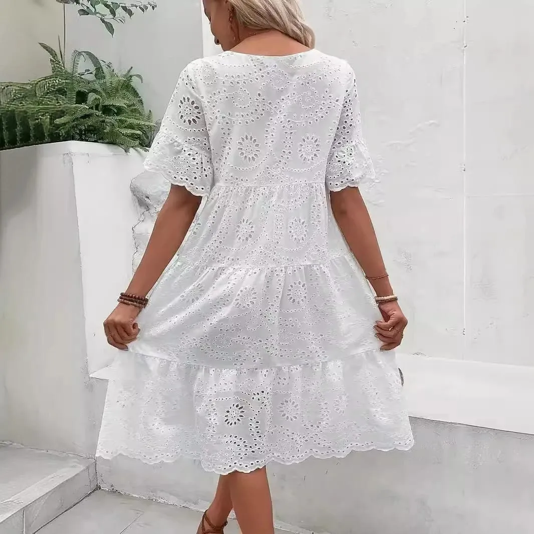 Dámské bílé šaty s očkem výšivka Midi šaty vyhloubené Boho splývavé volánkové šaty s krátkým rukávem letní plážové šaty