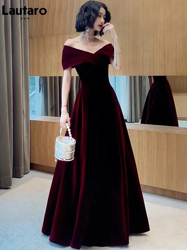 Lautaro Primavera Lungo Lusso Elegante Vino Rosso Morbido Velluto Abiti da Sposa per Feste da Sera per Donna 2022 Abito Maxi con Spalle Scoperte