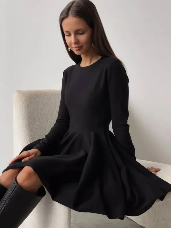 Duomofu dzianinowe Mini sukienki damskie jesienno-zimowa sweter z długim rękawem sukienka damska elegancka moda wąska linia plisowana sukienka Vestido