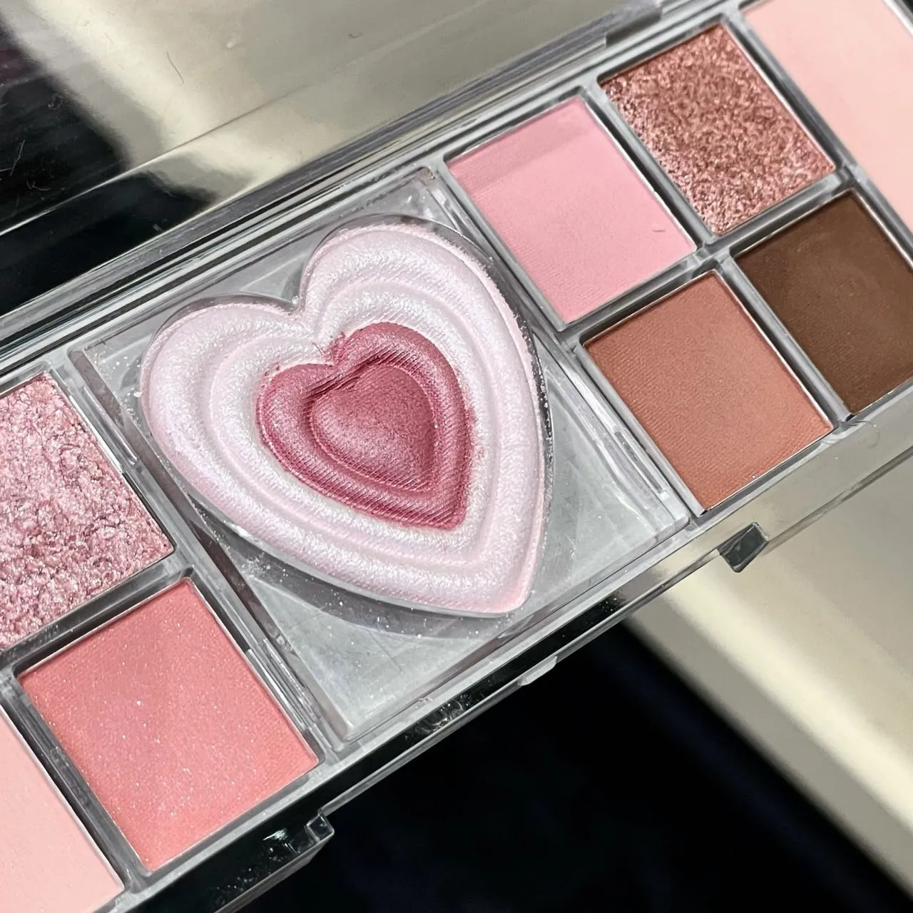 Palet Rias Mata Aprikot Teh 12 Warna Palet Eyeshadow Saturasi Rendah Mutiara Matte Berkilau Warna Bumi Kecantikan Eye Shadow — image 6