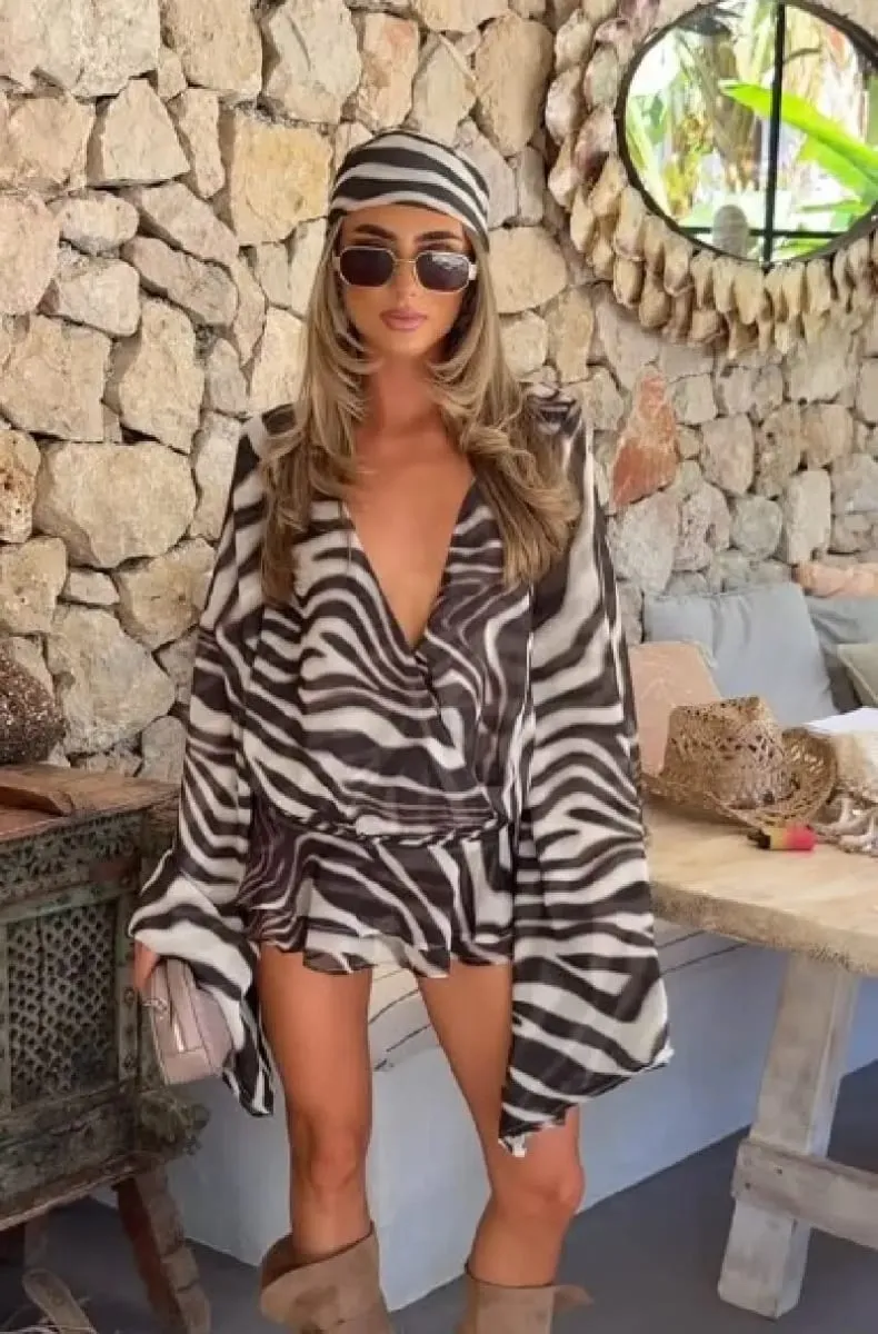 Chic Y2k Retro Zebra Striped Mini abito Plunge V Flowy Light Abiti da donna Party Street Uscire Vintage Summer Streetwear