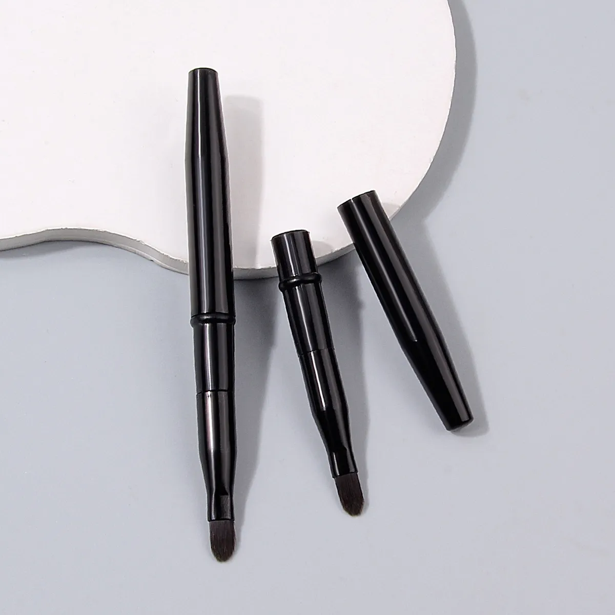 2Pcs Black With a Cover Retractable Lip Makeup Brushes Double-Ended Retractable Lip Brush Travel Lipstick Gloss Makeup Brush — image 1