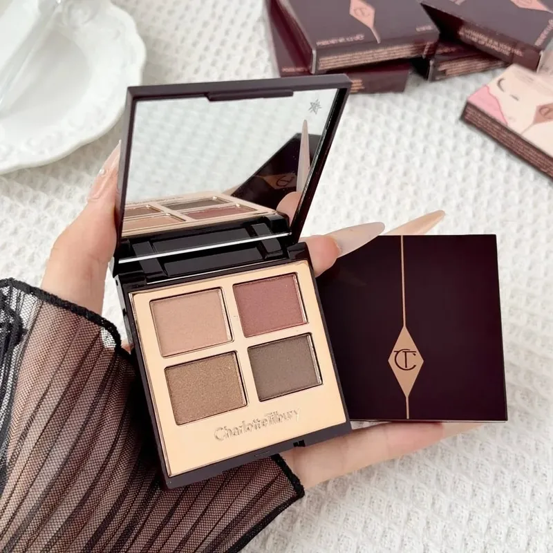 Charlotte Tilbury Luxury Eyeshadow Palette Satin-matte Shimmer and Metallic Finishes Easy-to-use 4-shade CT Eyeshadow Palette