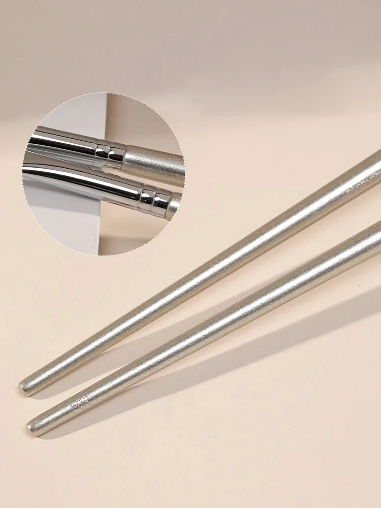 1pc Curved Eye Liner Make Up Brushes Precision Eyeliner Makeup Brush Eyelid Aegyo Sal Sharp Thin Small Eye Cosmetic Tools — image 3