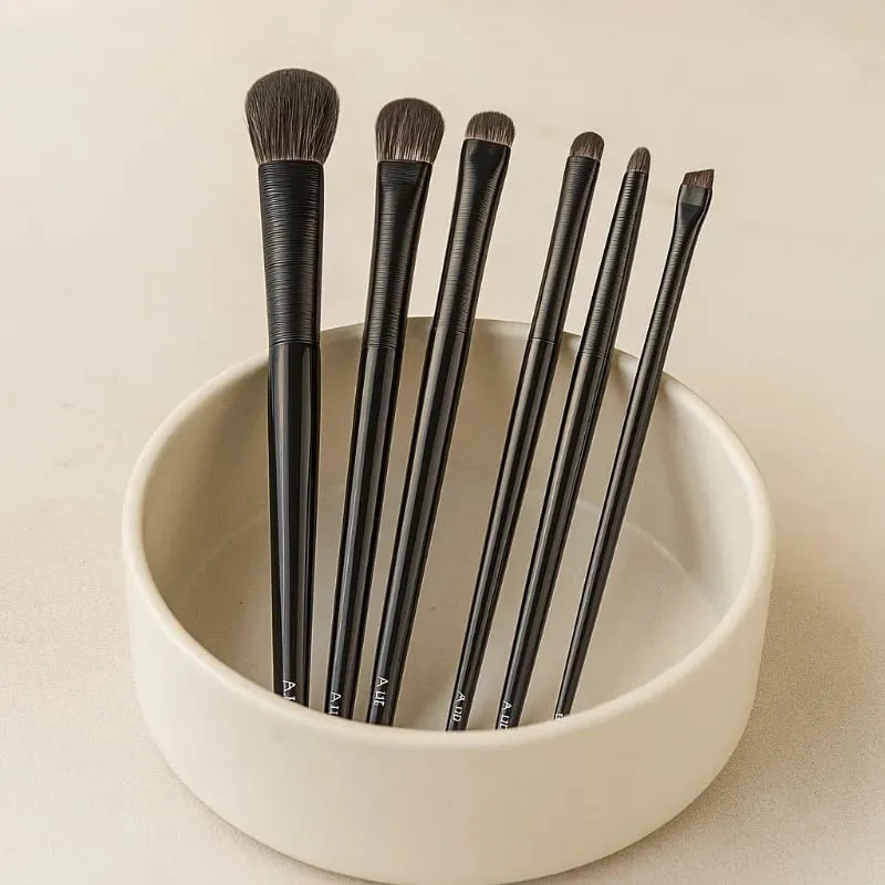 5/6PCS Professional Eyeshadow Brush Set Soft Contouring Eyeliner Eyebrow Makeup Brushes for Women Cosmetic Beauty Tools Kit — image 3