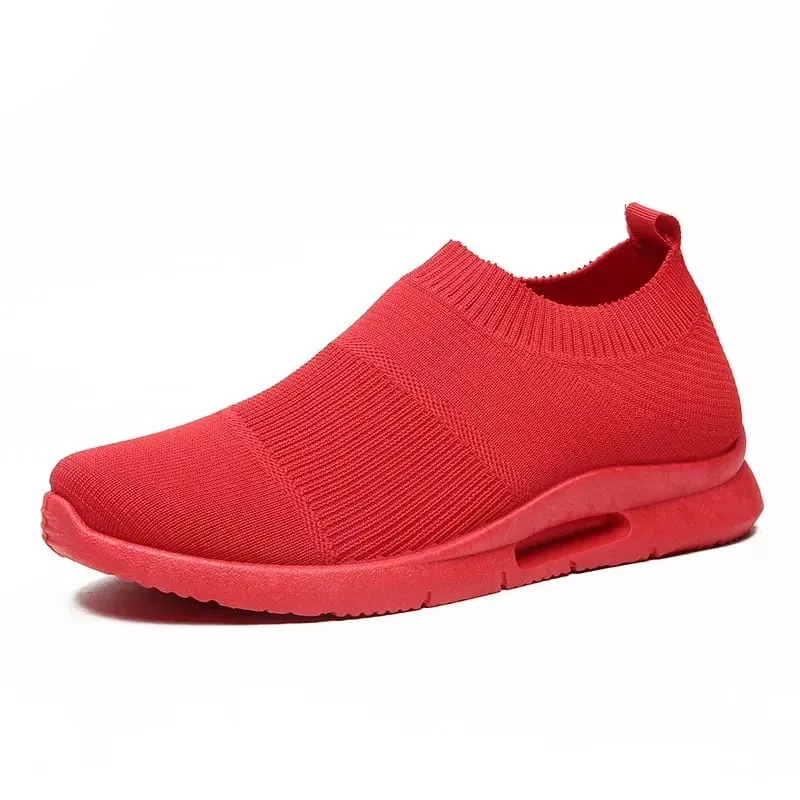 Men's Sneakers Breathable Loafers Outdoor Soft Sole Flats Mesh Men Running Shoes Lightweight Slip on Casual Shoes Tenis Hombres