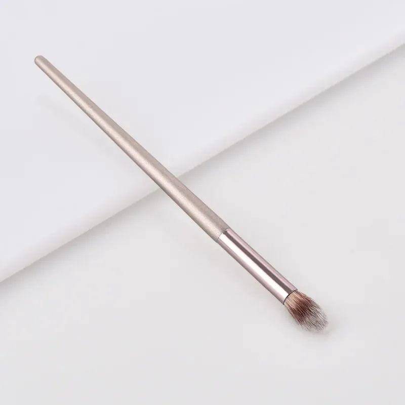 Champagne Colored Makeup Brushes Eye Shadow Eye Dark Circle Concealer Blending Cosmetic Brush Soft Brush for Women Makeup Tools — image 4