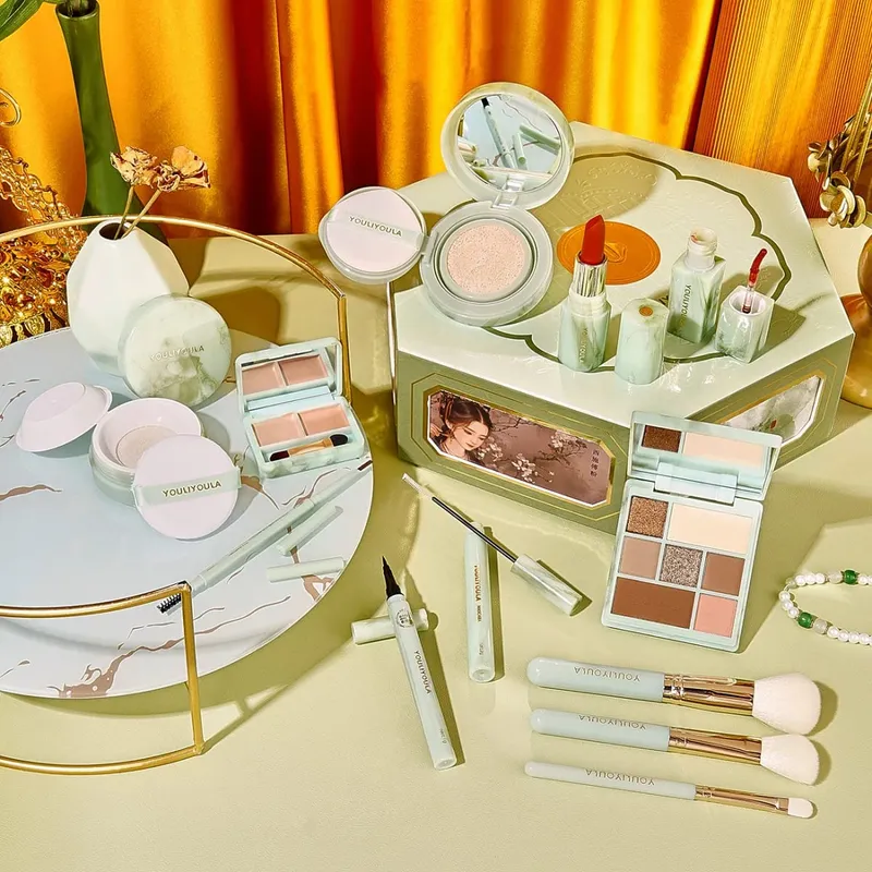 Ancient Charm Fresh Breeze Makeup Set Cosmetics Full Set Chinese Style Makeup Gift Box Holiday Gift with Makeup Brush Set — image 4