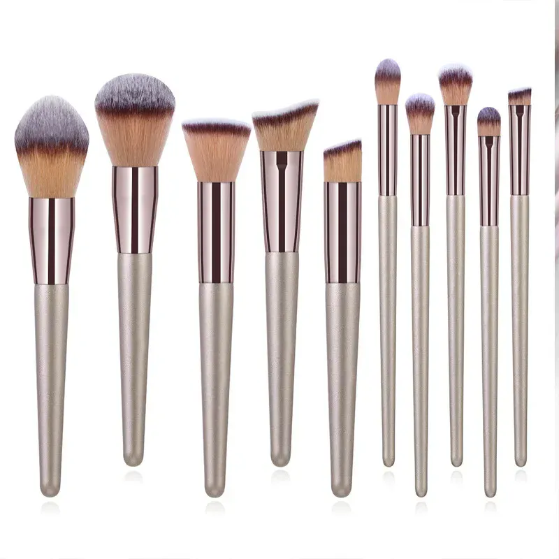 Soft Champagne Makeup Brushes for Women Cosmetic Foundation Powder Blush Eyeshadow Kabuki Blending Make Up Brush Beauty Tools — image 4