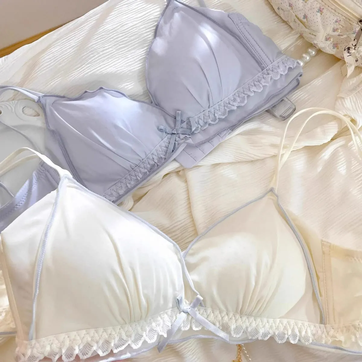 French thin cup girly lingerie no underwire small breast hold up no underwire sweet bra set — image 7