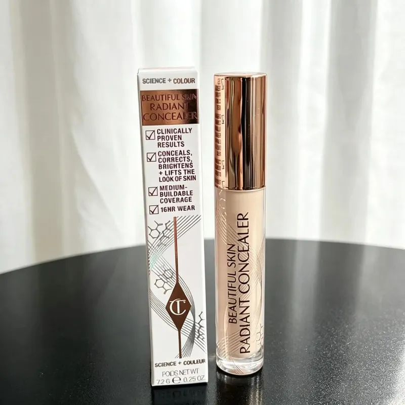 Charlotte Tilbury Starlight Powder Compact And Concealer Medium to Full Coverage Brightening Waterproof Hydrating Dewy Finish — image 11