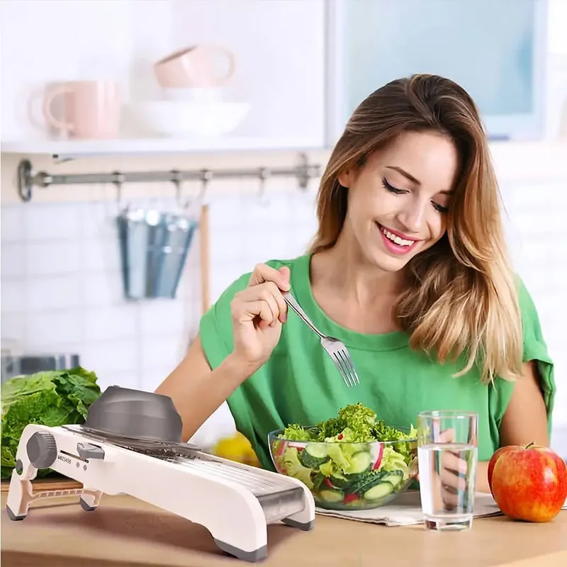 Ultra Sharp Mandoline Slicer Upgraded Vegetable Slicer Kitchen Adjustable Thickness Food Cutter Slicer Dicer KC0450