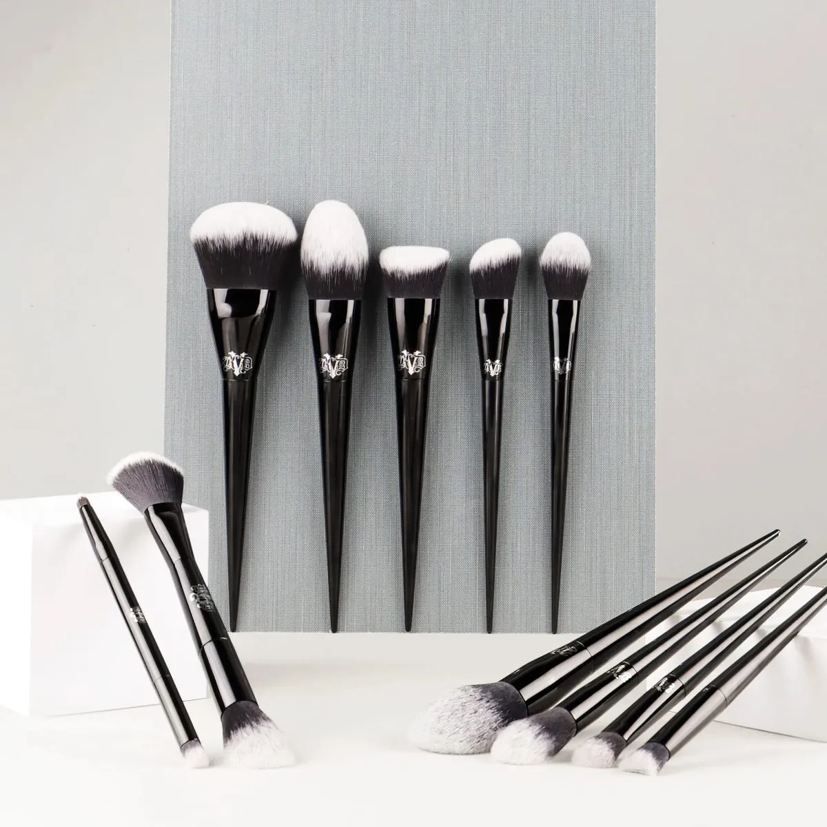 Kat Von D Makeup Brush Foundation Blush Highlight Concealer Powder Sculpting Eyeshadow Brush KVD Brand Makeup Brushes — image 6