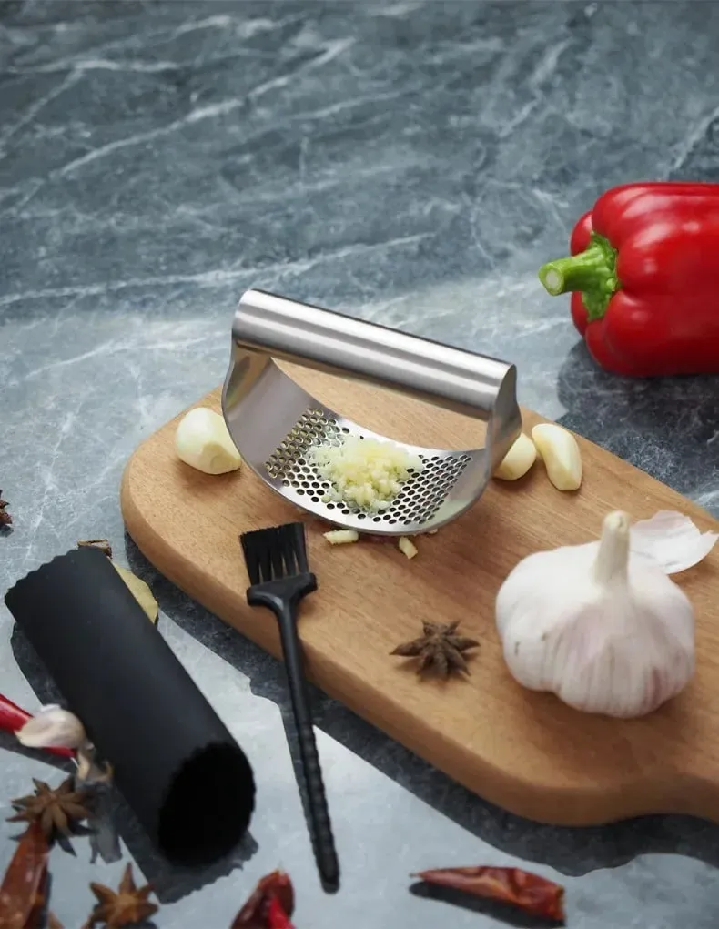 Upgraded Stainless Steel Garlic Press Squeezer Manual Garlic Ginger Rocker Crusher Garlic Cutting Mince Tools Kitchen Gadgets — image 9