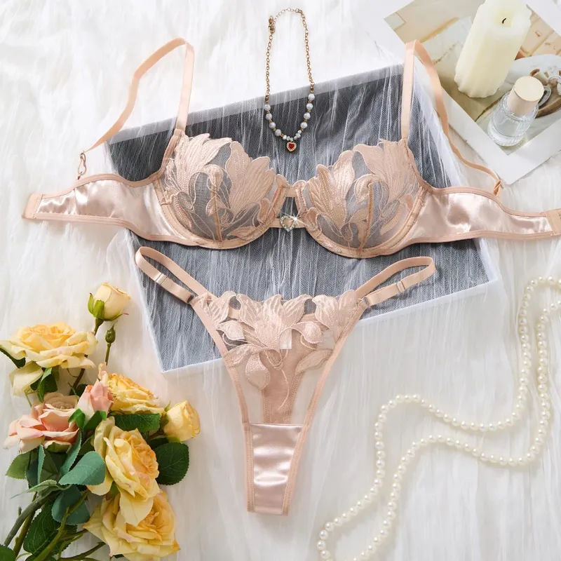 Champagne broderie florale ensemble de Lingerie Satin maille soutien-gorge à armatures string femmes sous-vêtements intimes lune de miel Boudoir ZA824031