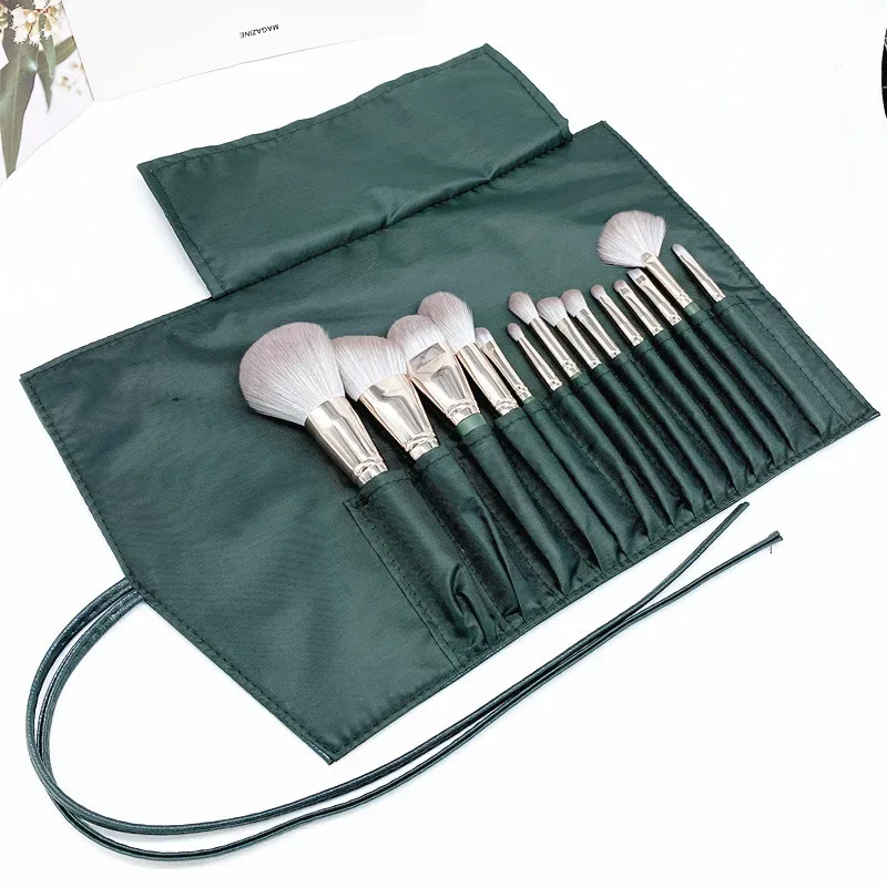 14Pcs Makeup Brushes Soft Makeup Tools Cosmetic Powder Eye Shadow Foundation Blush Blending Detail Eyebrow Lip Beauty