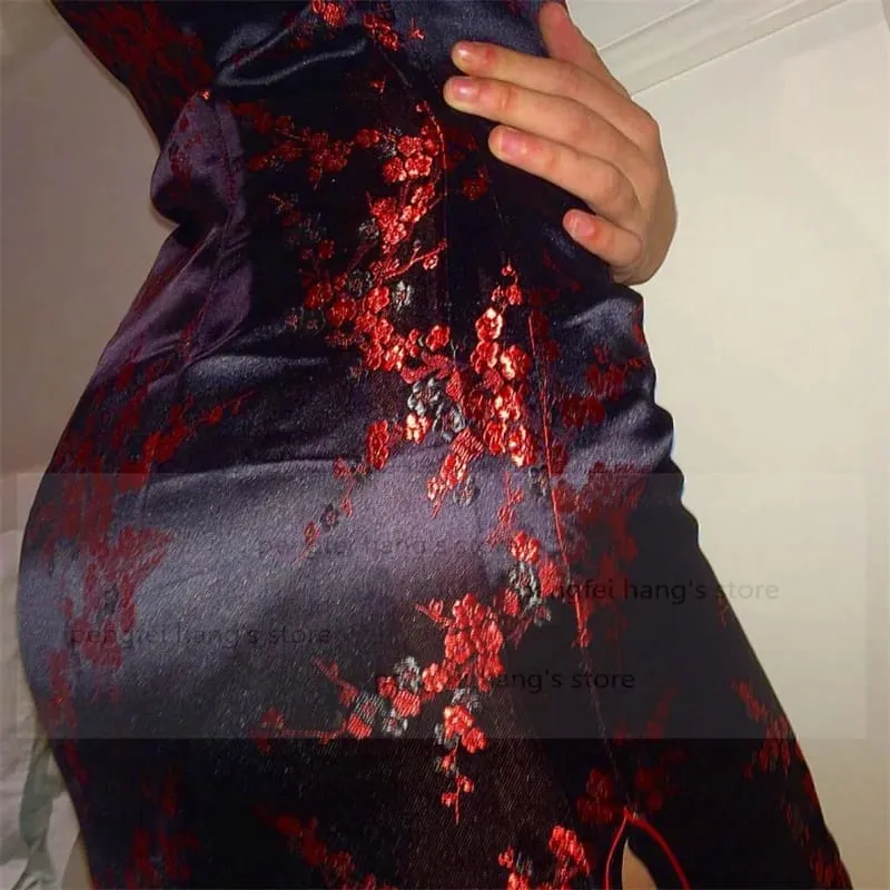 ผู้หญิงสไตล์จีน Dragon Phenix Qipao คลาสสิกสีแดงซาติน Cheongsam Plus ขนาดแขนสั้นมินิชุด Vestidos 3XL 4XL 5XL 6XL