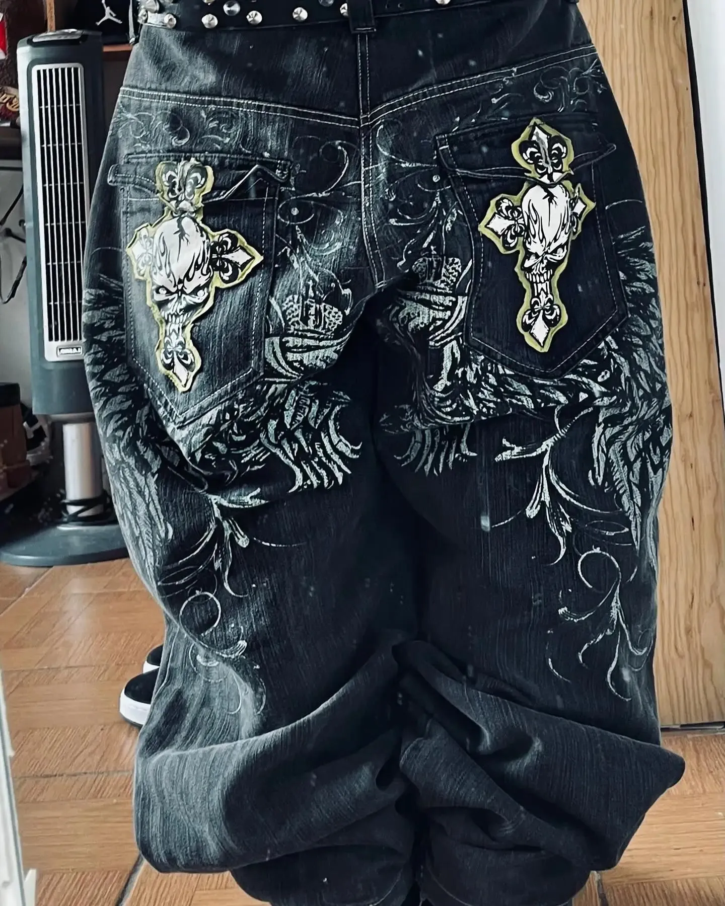 Gothic Retro American Y2K Cross Embroidery Patchwork Baggy Jeans Men Streetwear Casual Straight Wide-leg Pants Couple Jeans — image 2