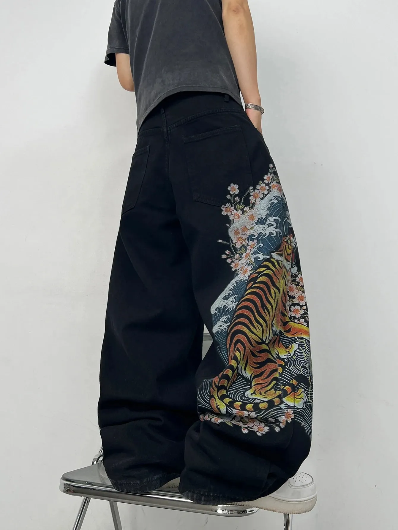 Men's Black Baggy Wide-Leg Jeans with Tiger Cherry Blossom and Wave Print Y2K Streetwear Hip-Hop Fashion Casual Versatile Pants — image 2