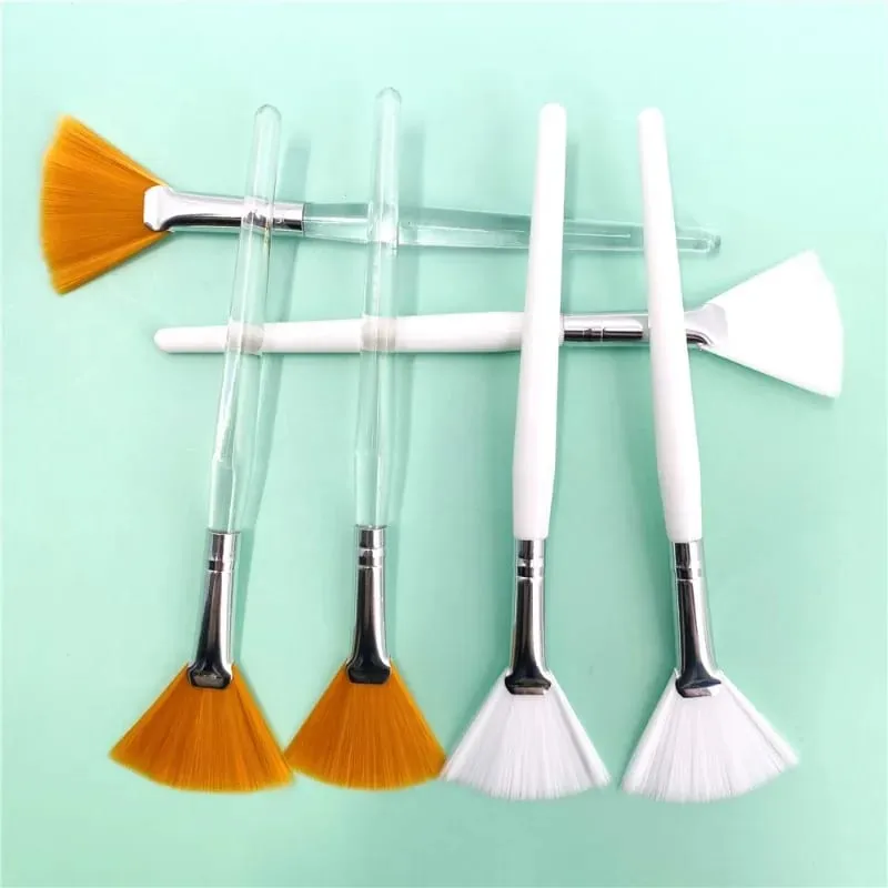 3pcs Practical Facial Brushes Fan Makeup Brushes Soft Portable Mask Brushes Cosmetic Tools for Women Ladies Girls — image 2