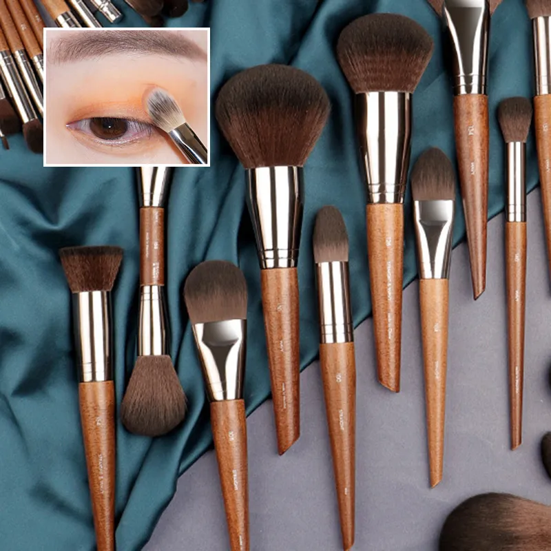 Professional Soft Makeup Brush Makeup Tools Liquid Foundation Concealer Make Up Brush Wood Handle Brushes Beauty Tool Wholesale — image 1