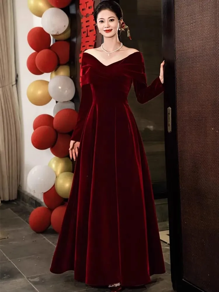 Mauroicardi Spring Long Luxury Elegant Chic Black Soft Velvet Evening Party Wedding Dresses for Women Off Shoulder Maxi Clothes — image 5