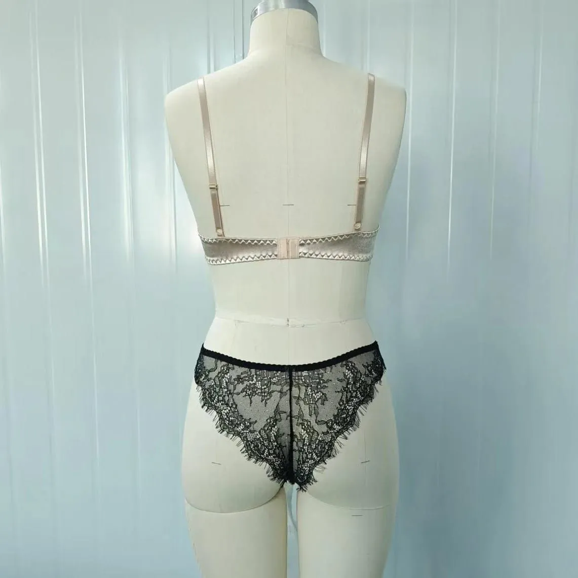 Satin Stoff Wimpern Spitze Patchwork Ultradünne Ungefütterte BH-Sets Unterwäsche mit Bügel Sexy Dessous Frauen Büstenhalter — image 7