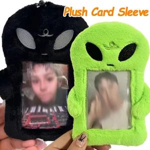 Pemegang Kad Mewah Kartun Alien Loket 3 Inci Kad ID Kad Makanan Kad Penyimpanan kalis calar Memuja Hiasan Kes Storan Foto