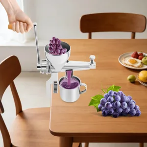 آبمیوه گیری دستی – فولاد ضد زنگ 304 – پایه C-Clamp – ورودی 3.54 اینچی – برای میوه سبزی گندم – تمیز کردن آسان – خانگی و تجاری – نقره ای