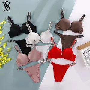 Nyt V-blonde lingerisæt bh og trusser Sexet bh og trussesæt til kvinder Komfortabel push up Shapewear Justerbar, polstret samlet