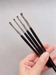 Pinceau de maquillage pour fard à paupières, petit détail, poils de poney, ombre à paupières de précision, outils cosmétiques coniques, 1 pièce